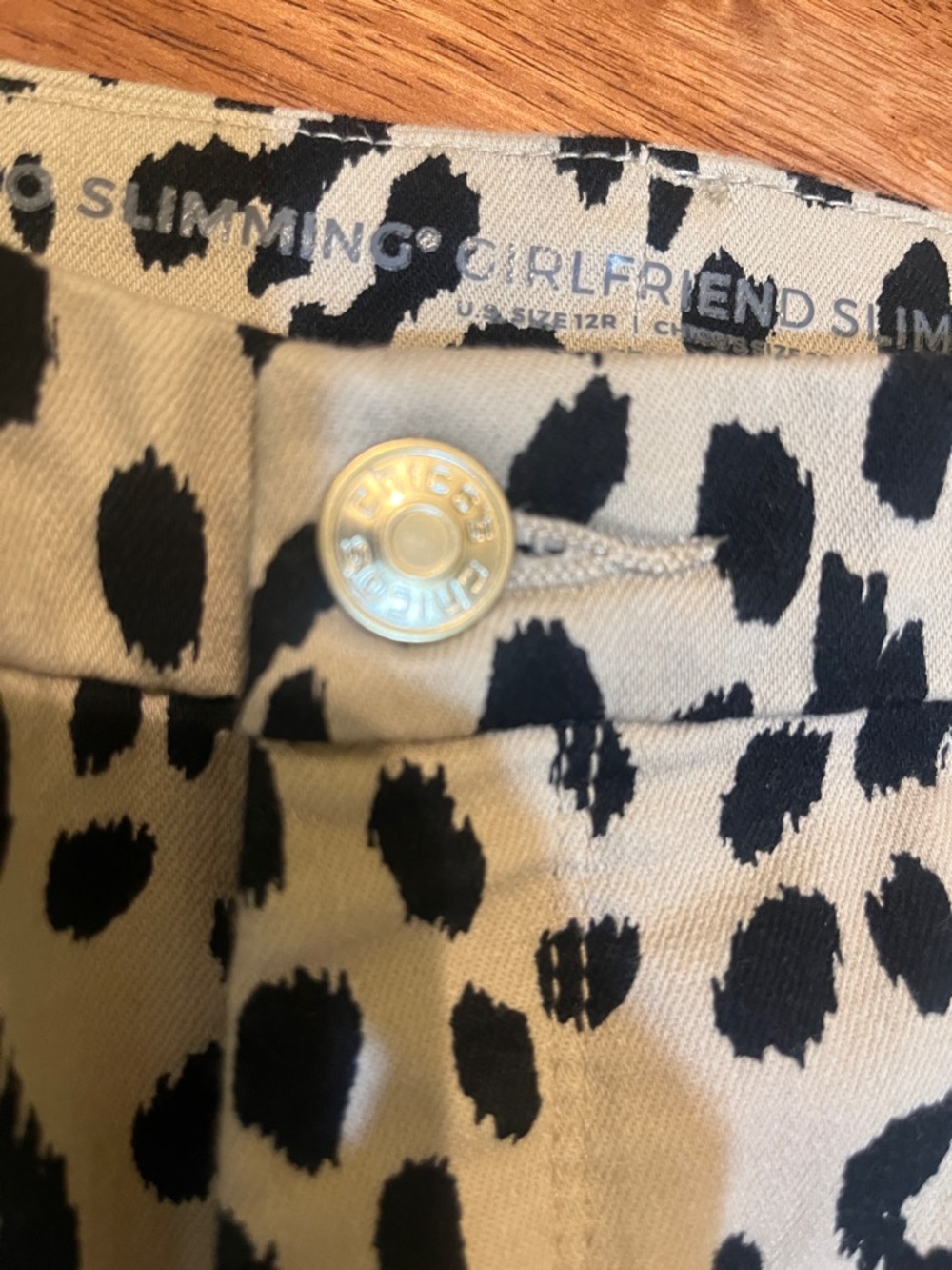 Chico's So Slimming Girlfriend Slim Leg - Beige Cheetah print. Size 12R - Picture 3 of 6